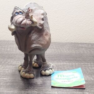 Funny Gray Elephant Figurine 24461 Doug Harris Filmore Magical Menagerie
